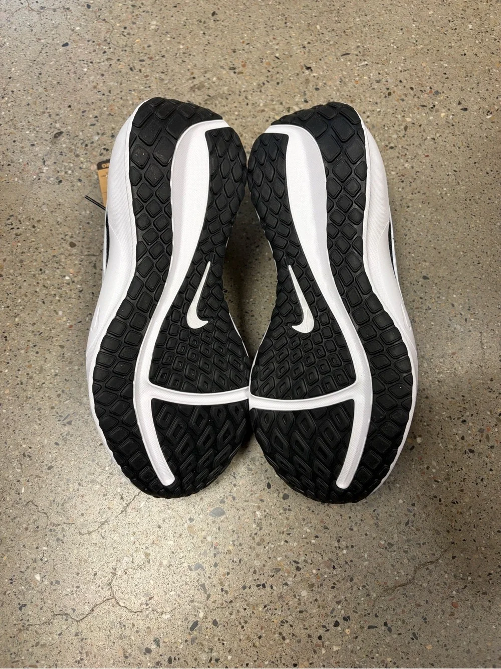 Nike Black and White women’s  Running Sneakers